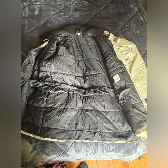 Kanuk winter coat size 2 - Picture 6 of 12